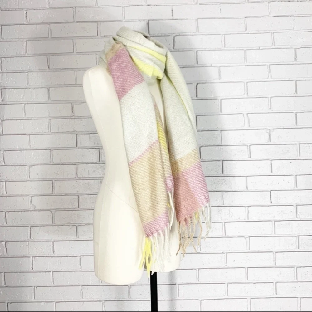 Asos‎ Women’s River Island Cream Check Scarf